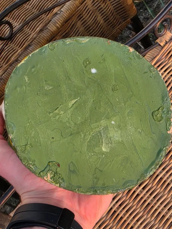Ręcznie malowana figurka chłopiec z koszem kaktus opuncja vintage 29 cm