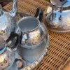 Czteroczęściowy chromowany serwis do herbaty Art Deco z bakelitem i lustrzaną paterą